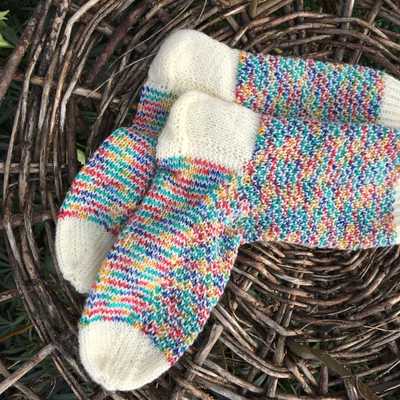 Stricksocken kunterbunt